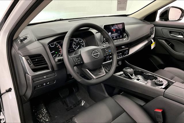 New 2026 Nissan Rogue SV image 7