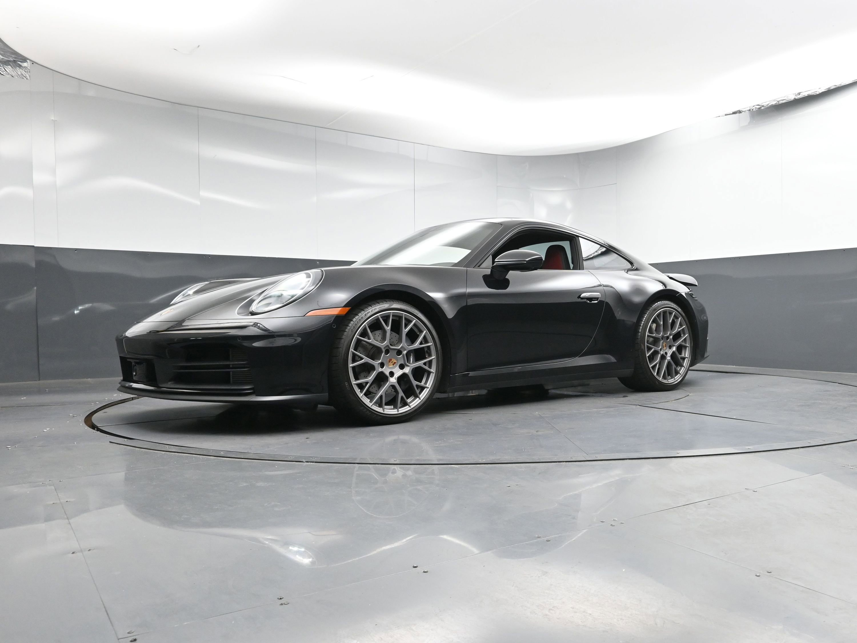 Certified 2025 Porsche 911 Carrera image 31