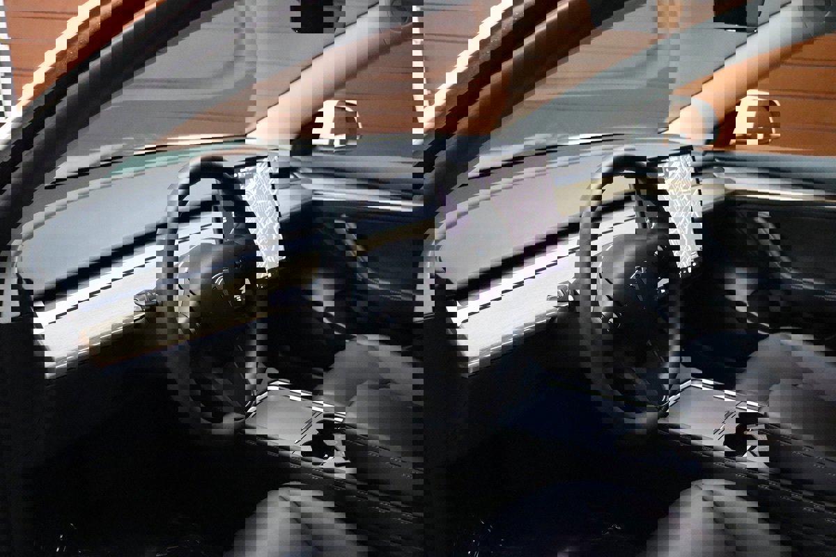 Used 2023 Tesla Model 3 Standard Range RWD image 32