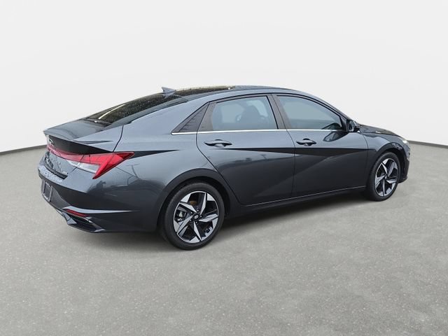 Used 2023 Hyundai Elantra Limited FWD image 5