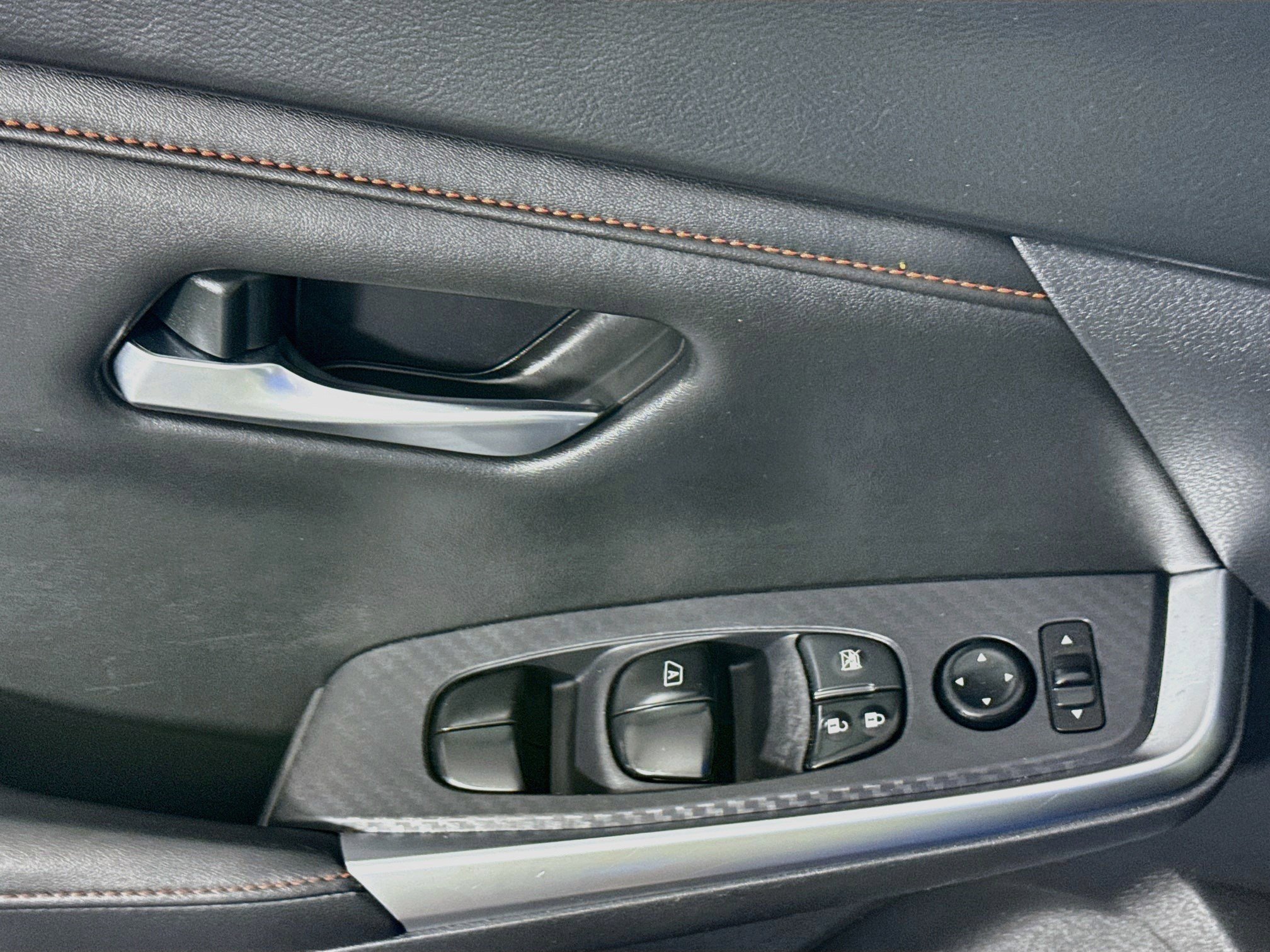 Used 2024 Nissan Sentra SR w/ SR Premium Package FWD image 24
