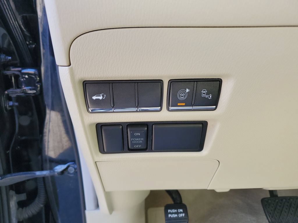 Used 2015 INFINITI QX80 4WD image 24
