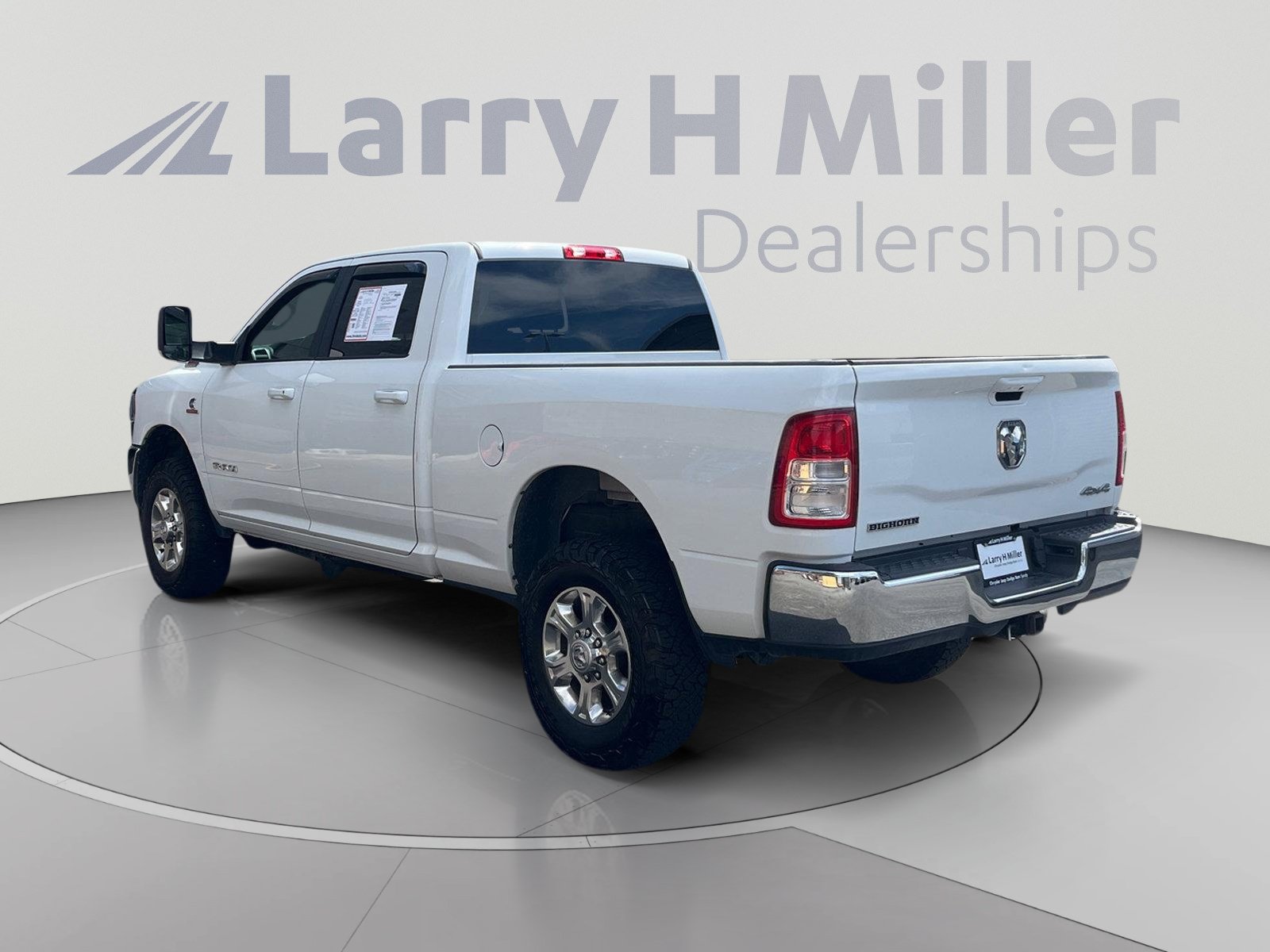 Used 2021 RAM 2500 Big Horn w/ Level 1 Equipment Group AWD/4WD image 3