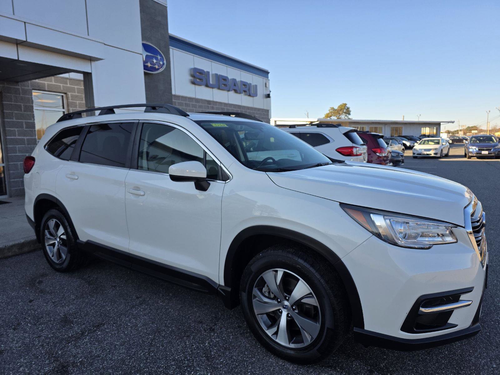 Used 2021 Subaru Ascent Premium w/ Convenience Package image 3