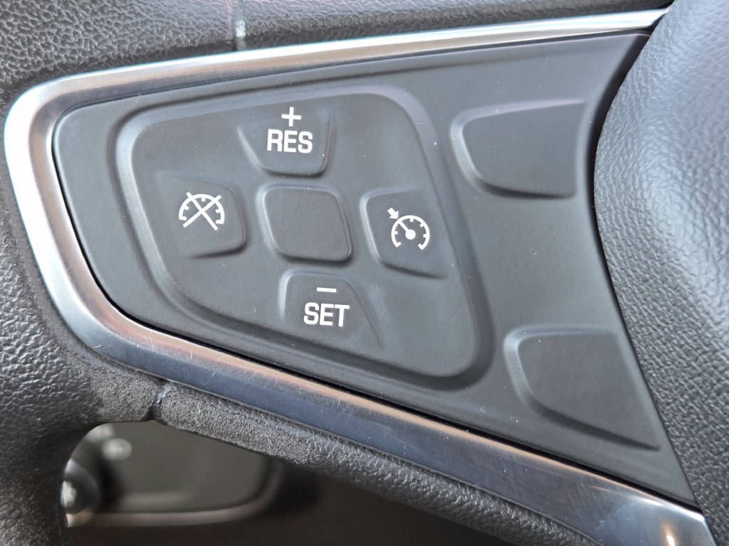Used 2018 Chevrolet Equinox LS FWD image 10