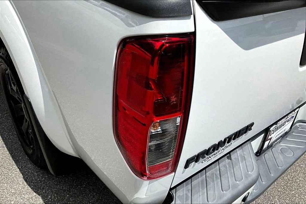 Used 2021 Nissan Frontier SV w/ Midnight Edition Floor Mats AWD/4WD image 26