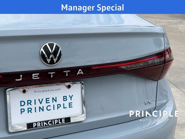 New 2026 Volkswagen Jetta SE FWD image 5