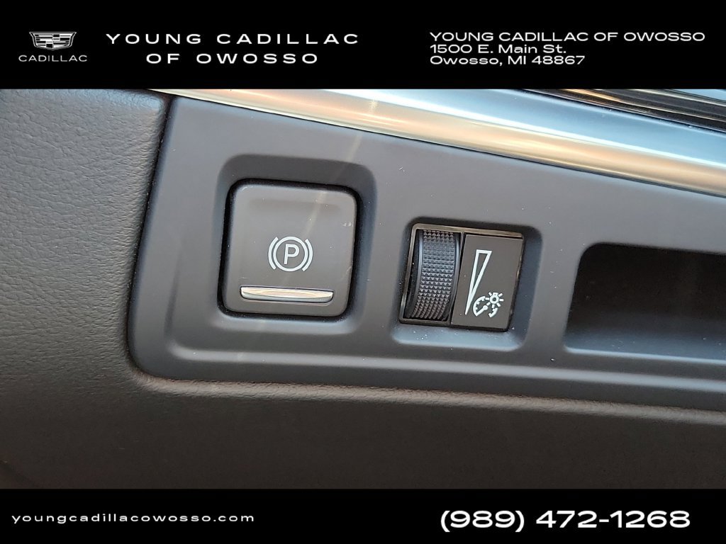 Certified 2025 Cadillac XT6 Luxury FWD image 13
