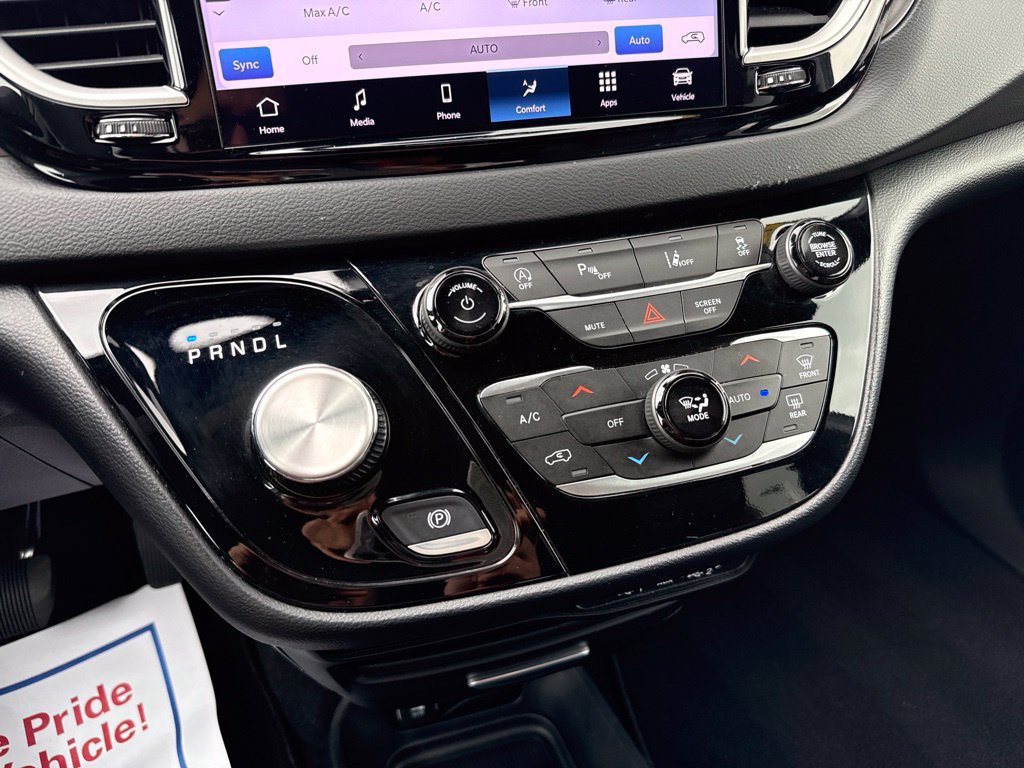 Used 2025 Chrysler Pacifica Select FWD image 20
