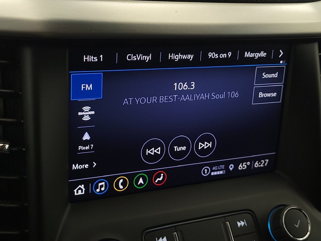 Used 2023 GMC Acadia SLT FWD image 18