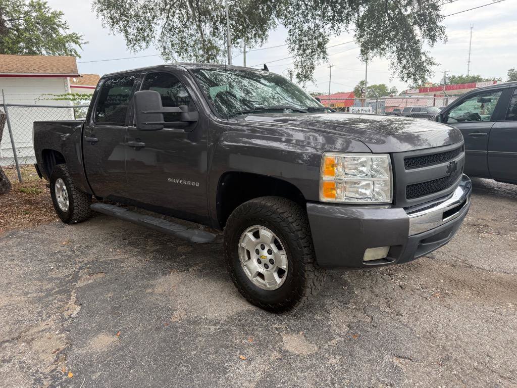 Used 2011 Chevrolet Silverado 1500 LT w/ All-Star Edition AWD/4WD image 39