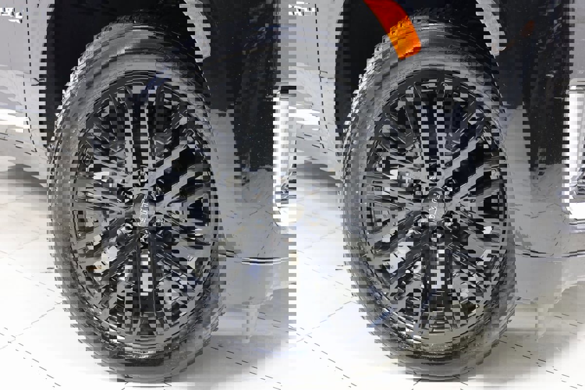 Used 2022 GMC Yukon Denali image 15