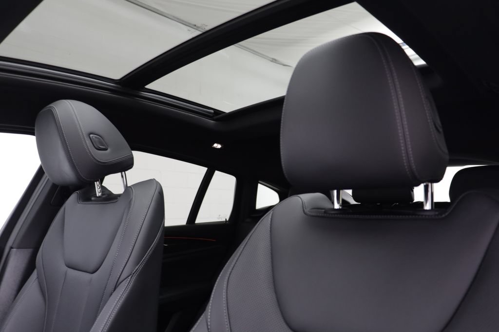 Certified 2025 BMW X4 xDrive30i AWD/4WD image 12