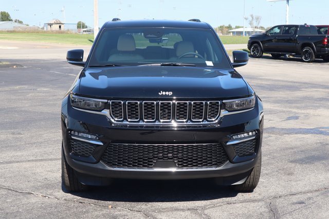 New 2025 Jeep Grand Cherokee Limited w/ Trailer Tow Package image 18