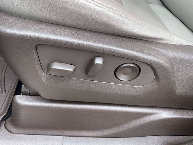 Used 2021 Chevrolet Tahoe LT w/ LT Signature Package RWD image 6