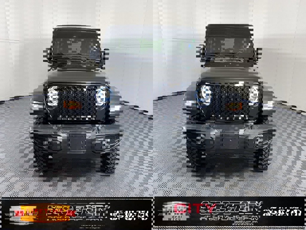 Used 2021 Jeep Wrangler Unlimited Sport image 2