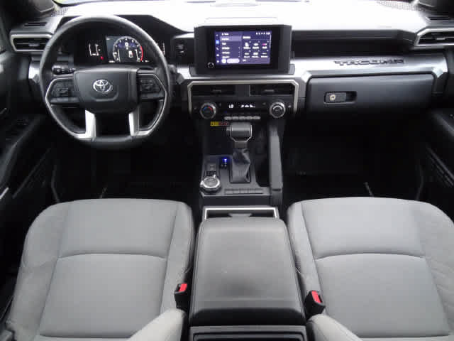 Used 2024 Toyota Tacoma SR5 AWD/4WD image 10