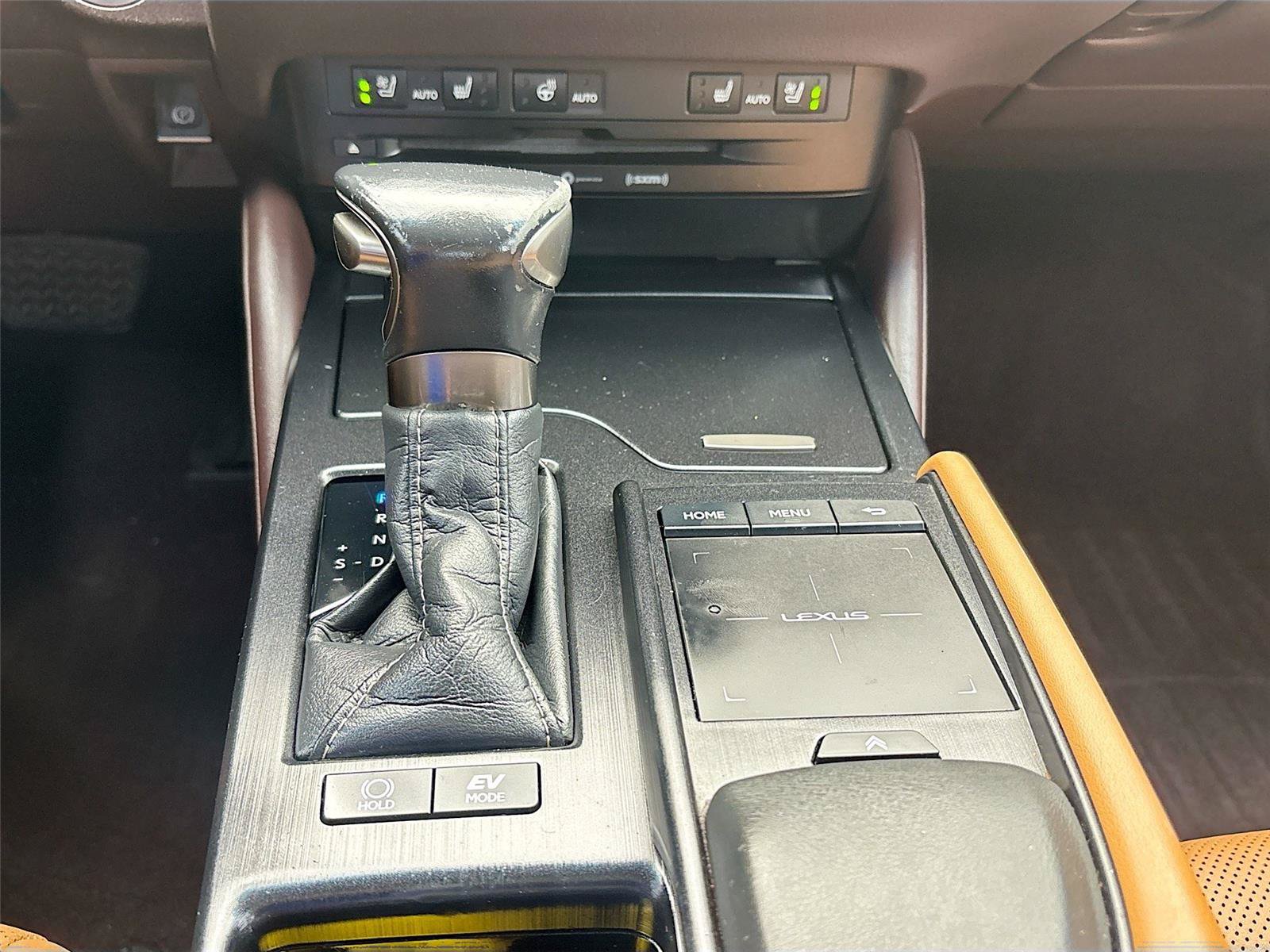 Used 2021 Lexus ES 300h w/ Premium Package FWD image 16