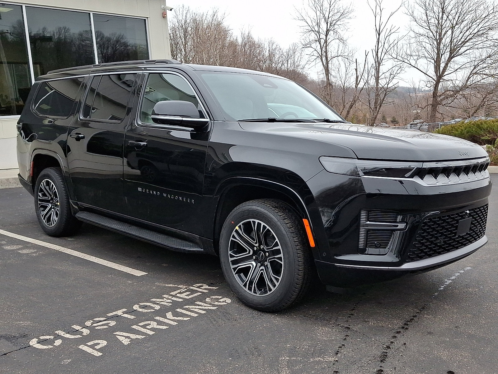 New 2026 Jeep Grand Wagoneer L 4WD w/ Premium Group I image 2