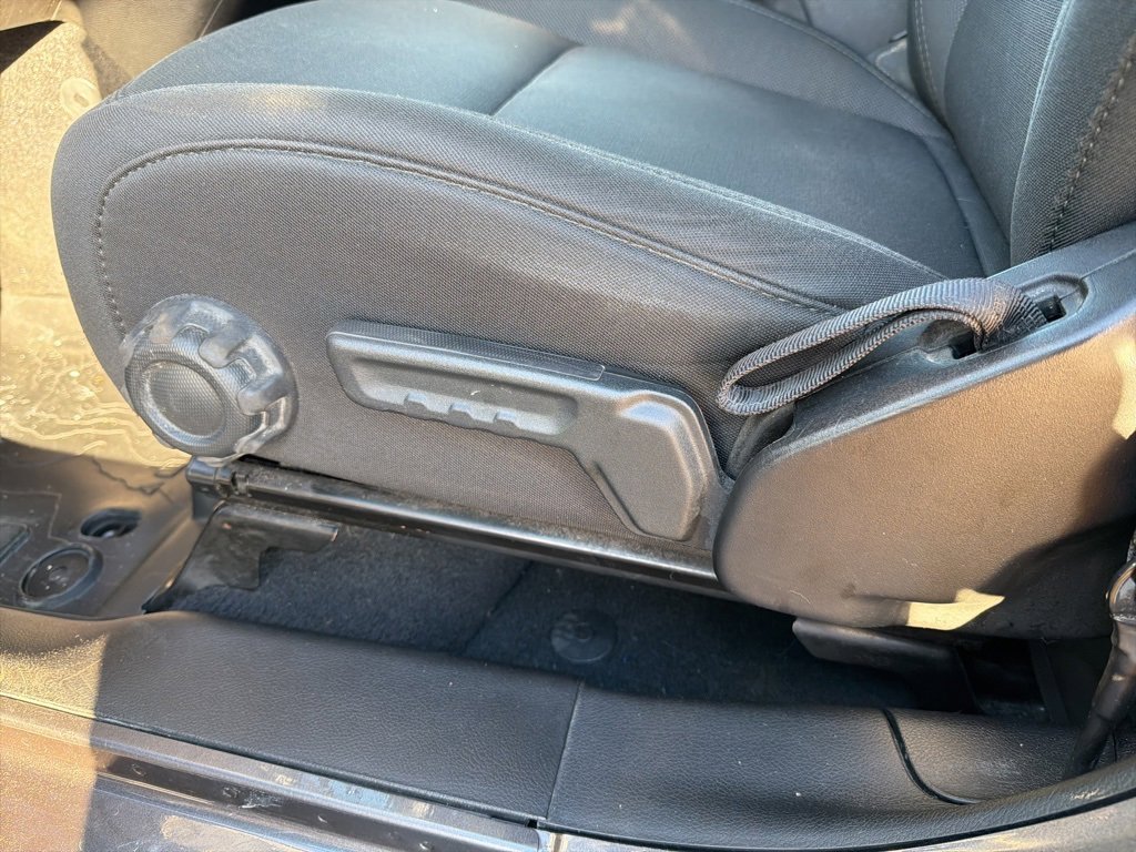 Used 2018 Jeep Wrangler Unlimited Sahara image 14