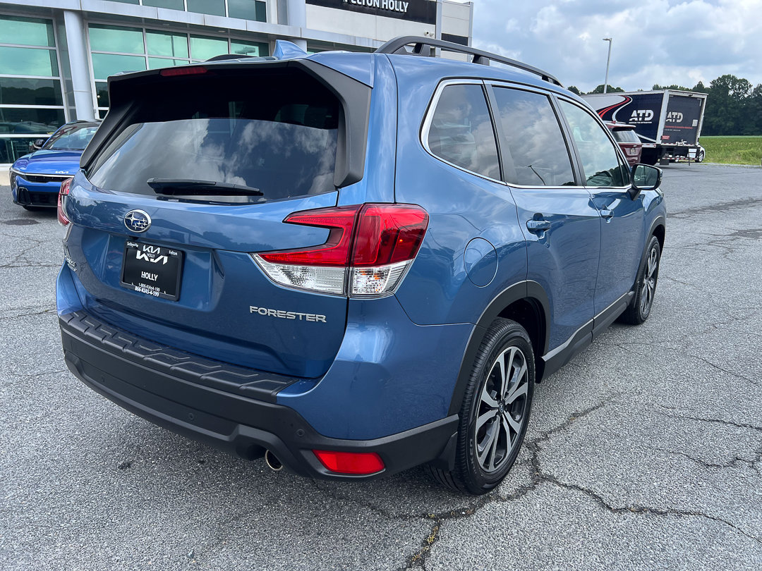 Used 2023 Subaru Forester Limited AWD/4WD image 7