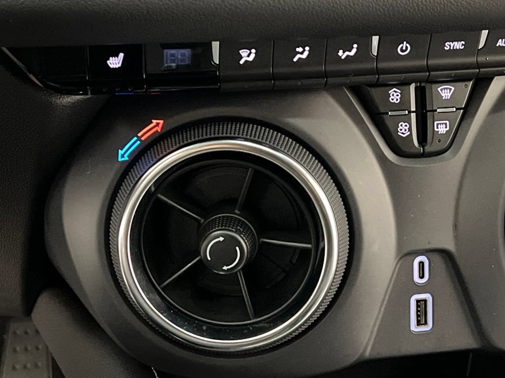 Used 2025 Chevrolet Blazer LT FWD image 54