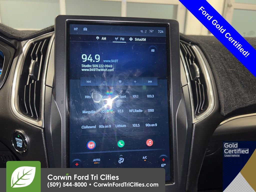 Used 2024 Ford Edge Titanium image 3