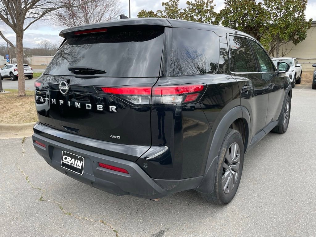 Used 2024 Nissan Pathfinder S image 8