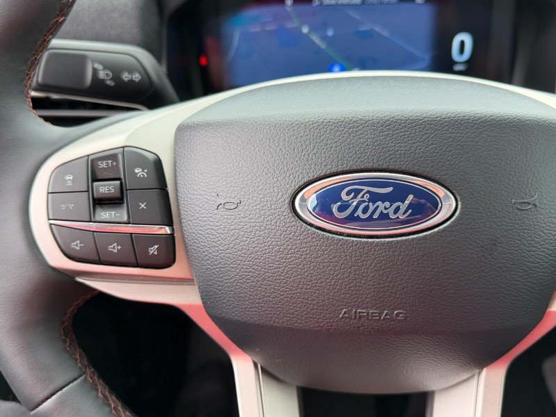 Used 2025 Ford Explorer Active w/ Active Comfort Package AWD/4WD image 29