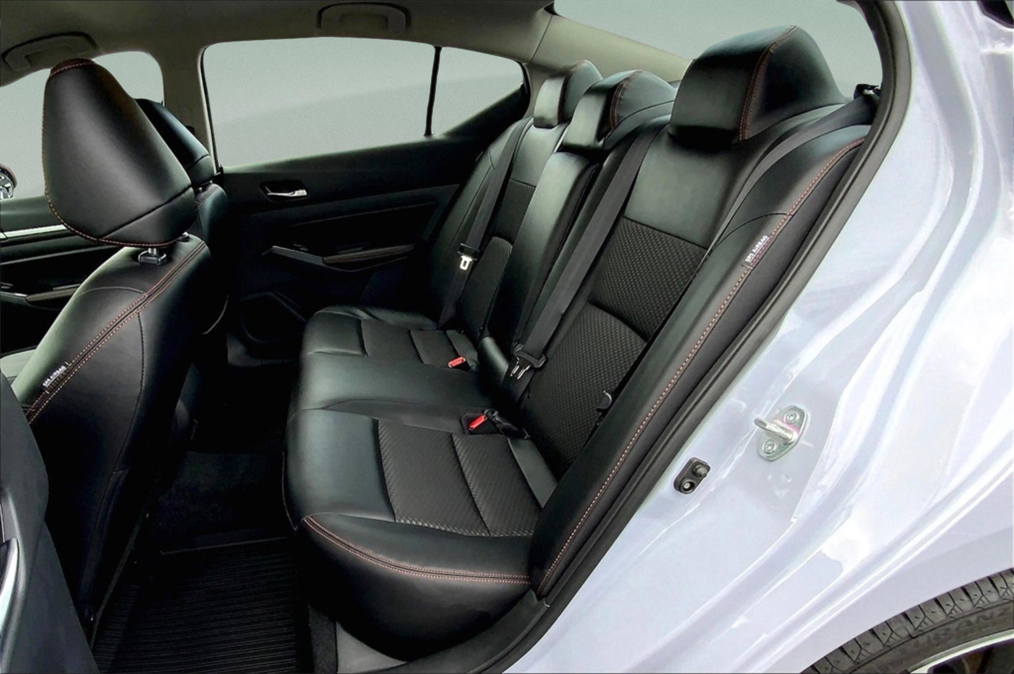 New 2025 Nissan Altima 2.5 SR image 11