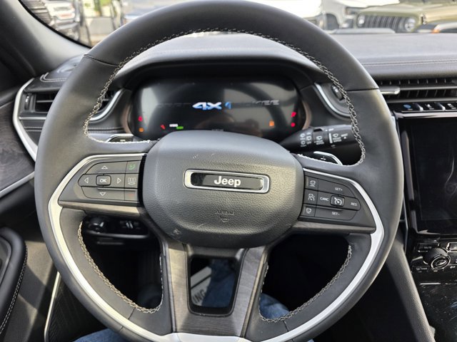 Used 2024 Jeep Grand Cherokee Limited 4xe image 6
