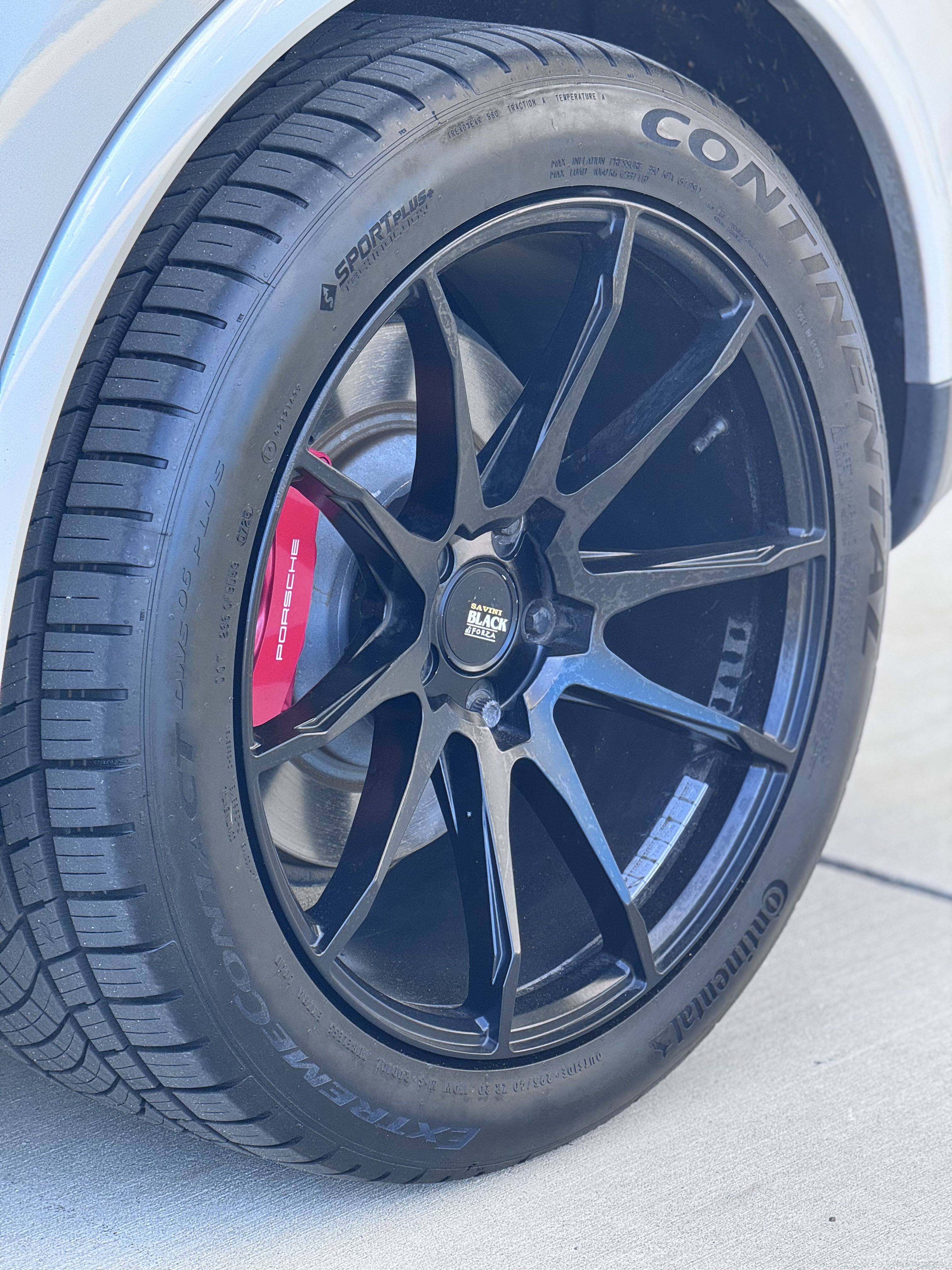 Used 2014 Porsche Cayenne Turbo S image 10