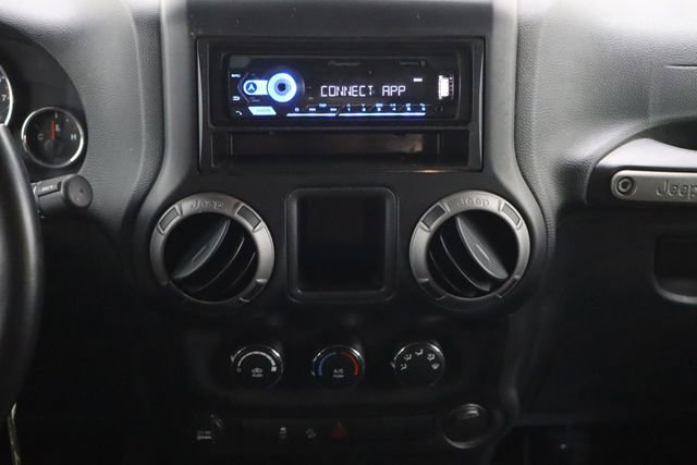 Used 2017 Jeep Wrangler Sport image 25