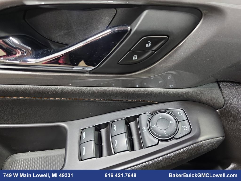 Used 2020 Chevrolet Traverse LT w/ Driver Confidence II Package image 29