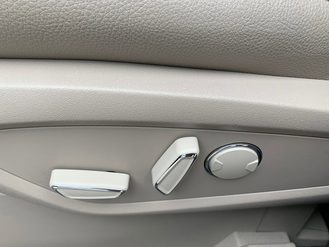 Certified 2022 Lincoln Nautilus AWD image 24