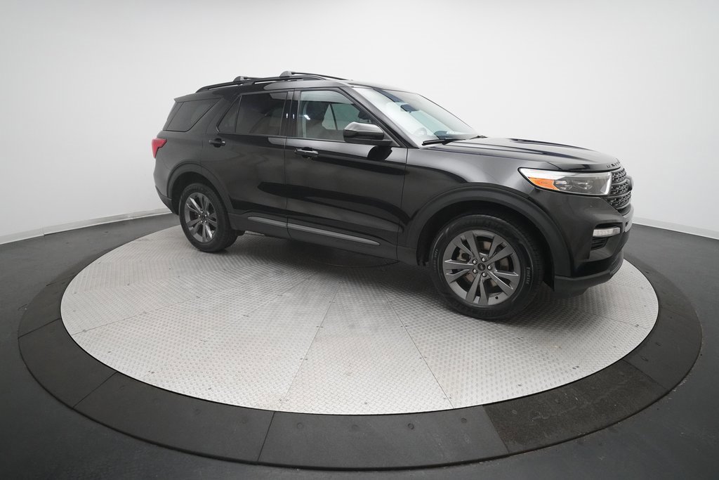 Used 2022 Ford Explorer XLT w/ Equipment Group 202A image 13