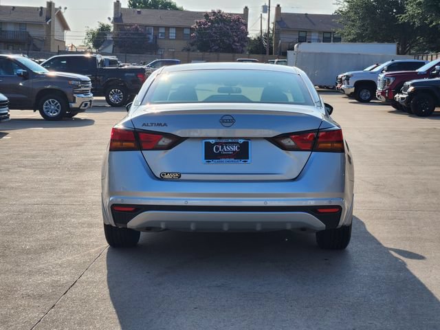 Used 2024 Nissan Altima 2.5 S FWD image 12