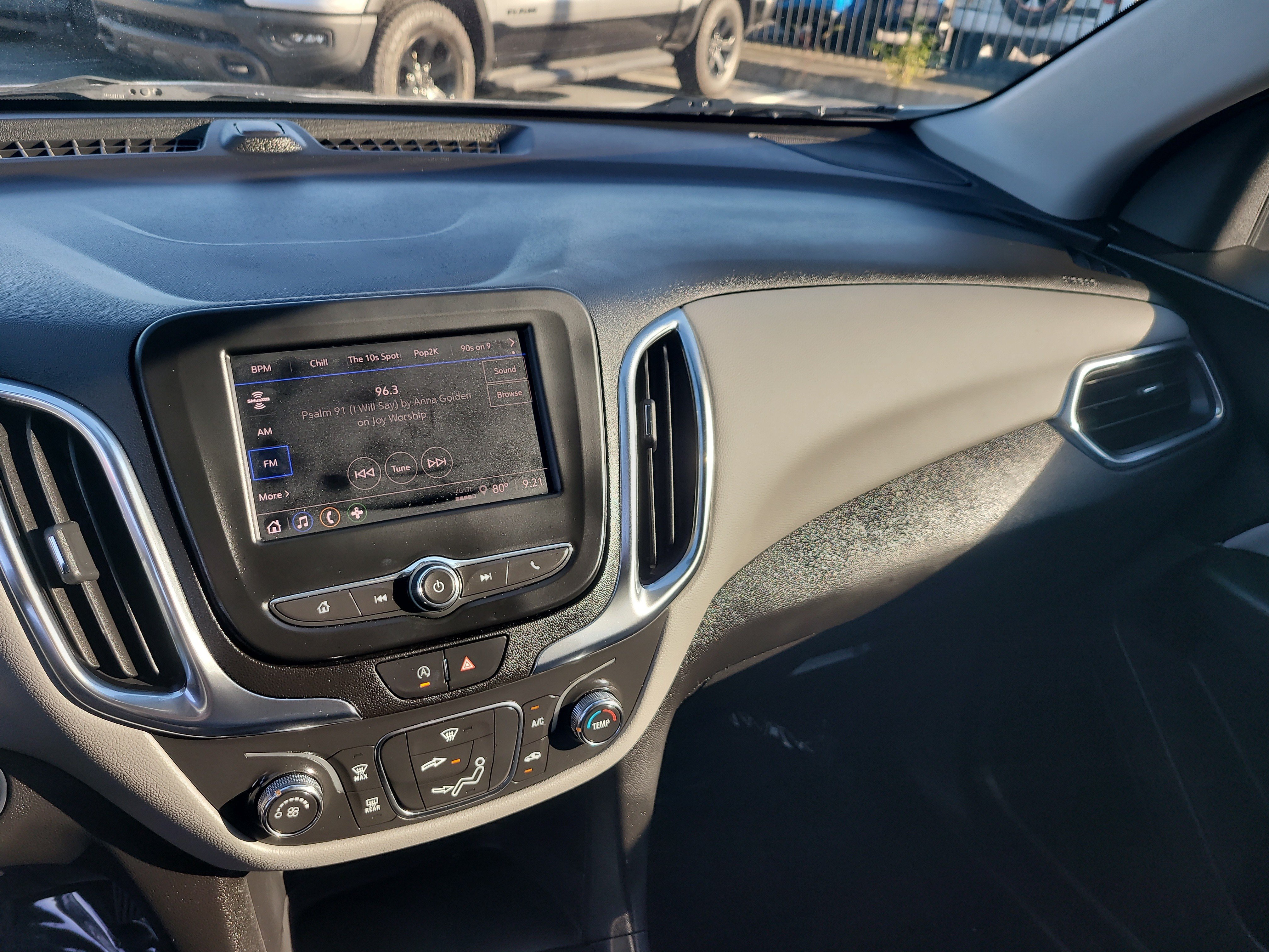 Used 2023 Chevrolet Equinox LS w/ Driver Confidence II Package FWD image 20