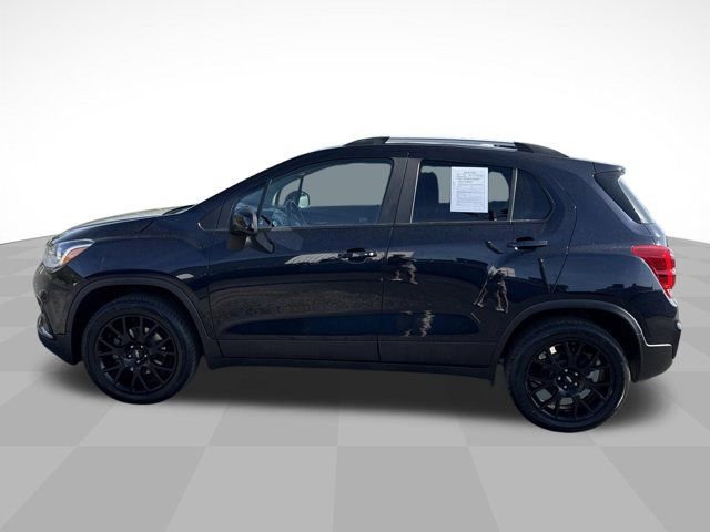 Certified 2022 Chevrolet Trax LT w/ Sport Edition image 5