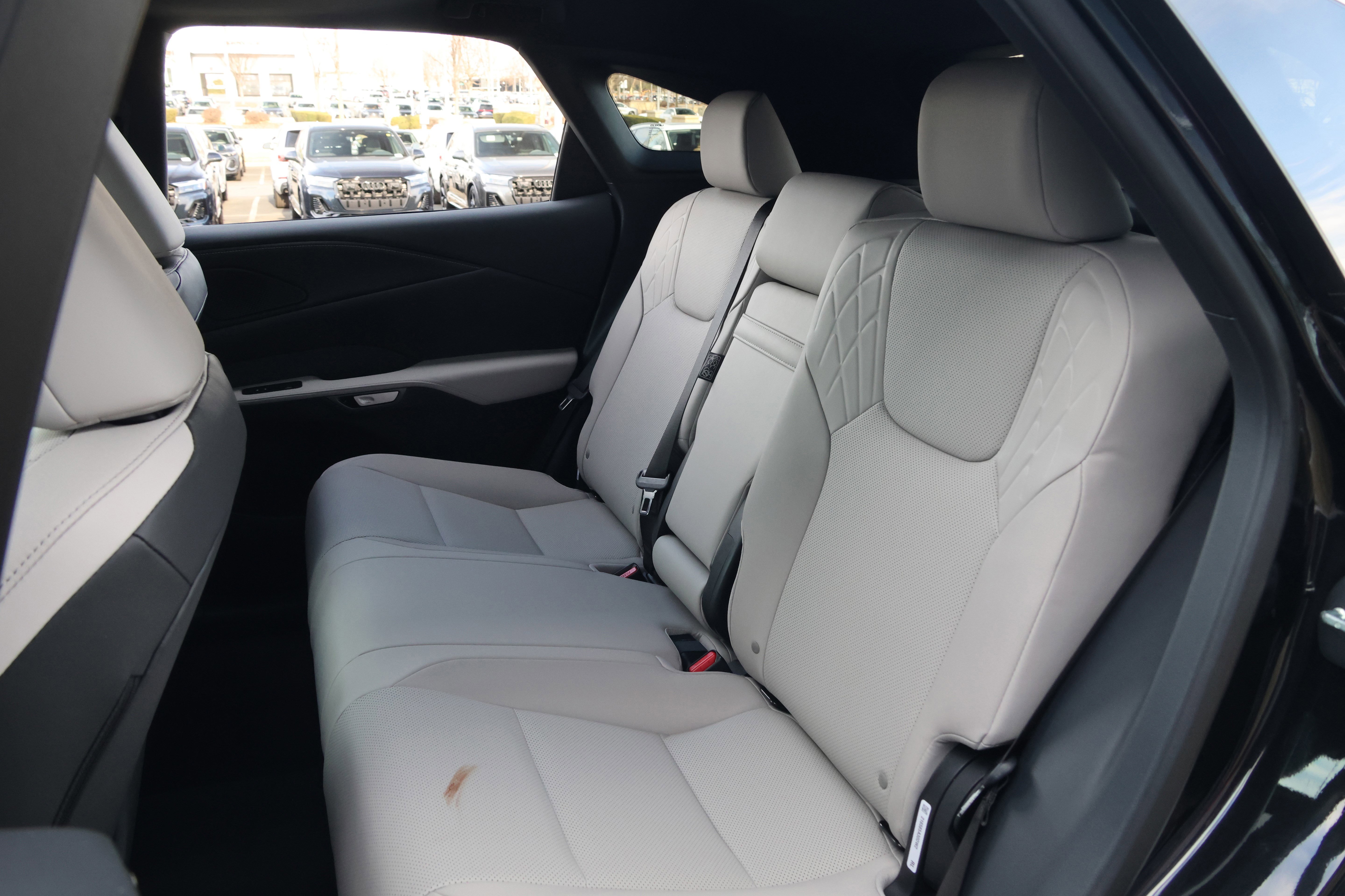 Certified 2026 Lexus RX 350h w/ Convenience Package image 36