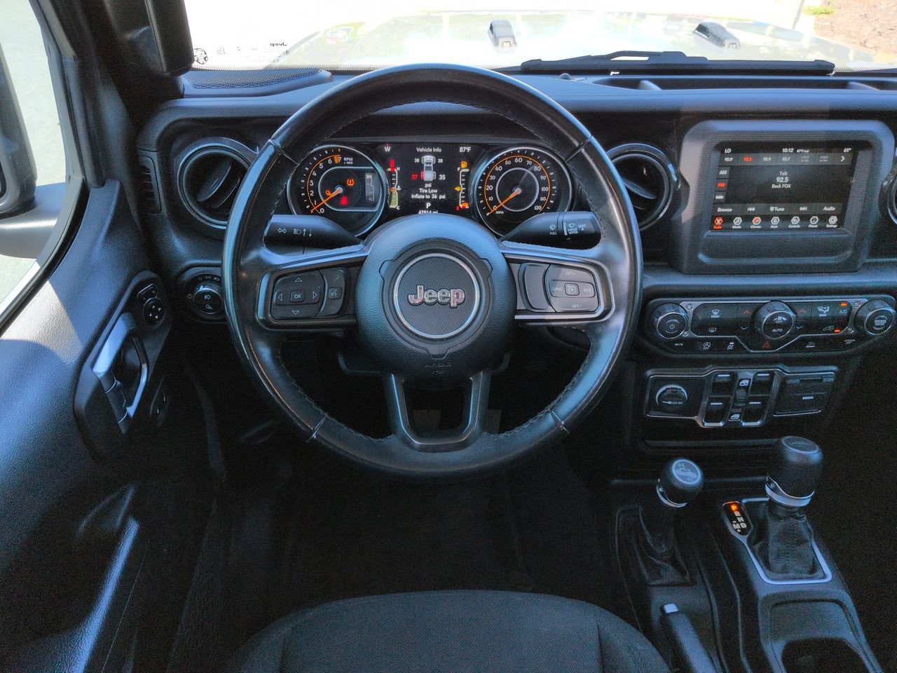 Used 2022 Jeep Gladiator Sport AWD/4WD image 16
