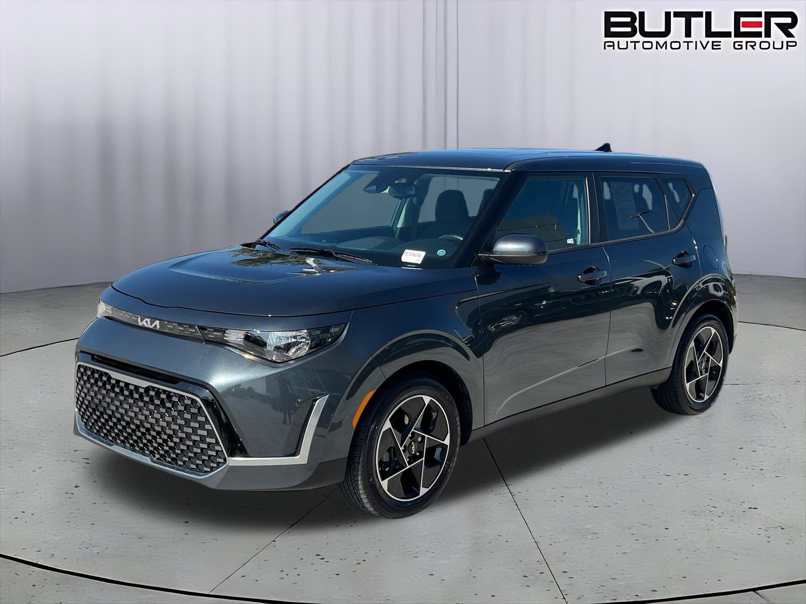 Used 2025 Kia Soul EX FWD image 1