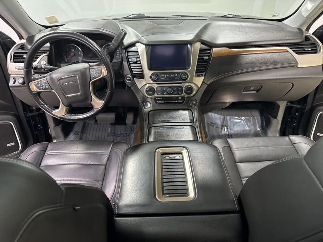 Used 2019 GMC Yukon Denali w/ Denali Ultimate Package image 18