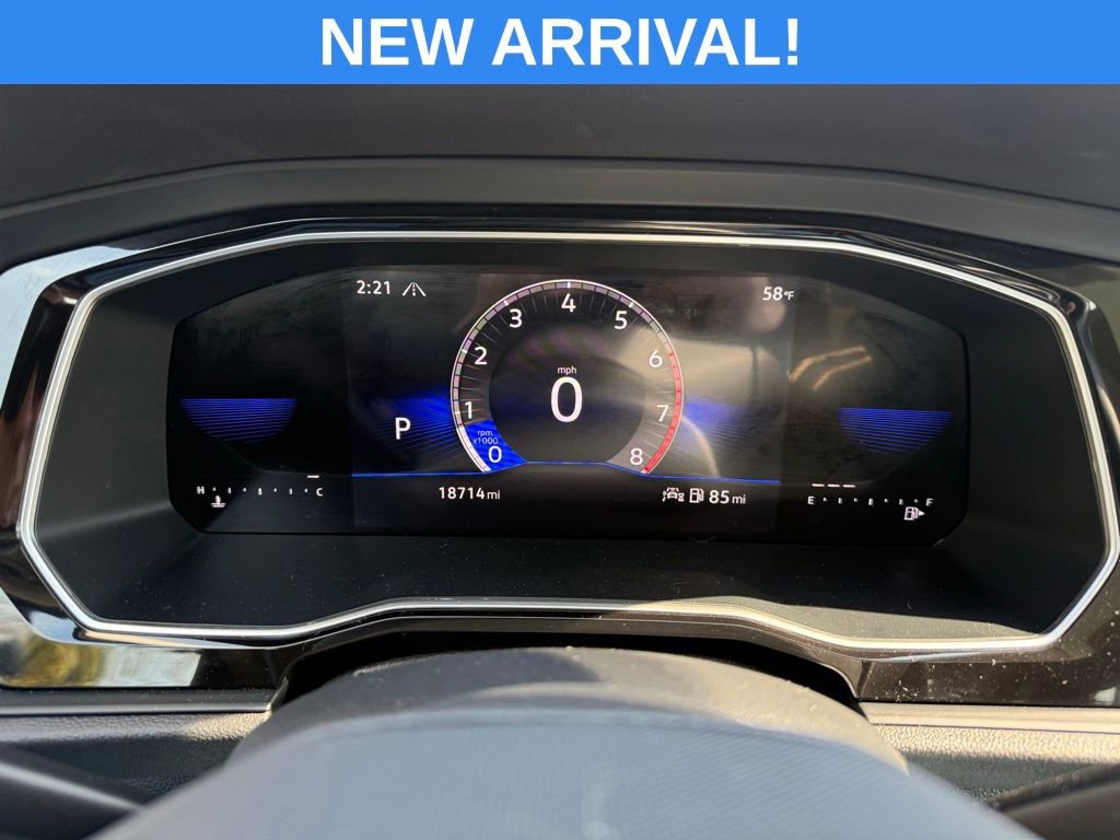 Used 2024 Volkswagen Jetta SE image 35