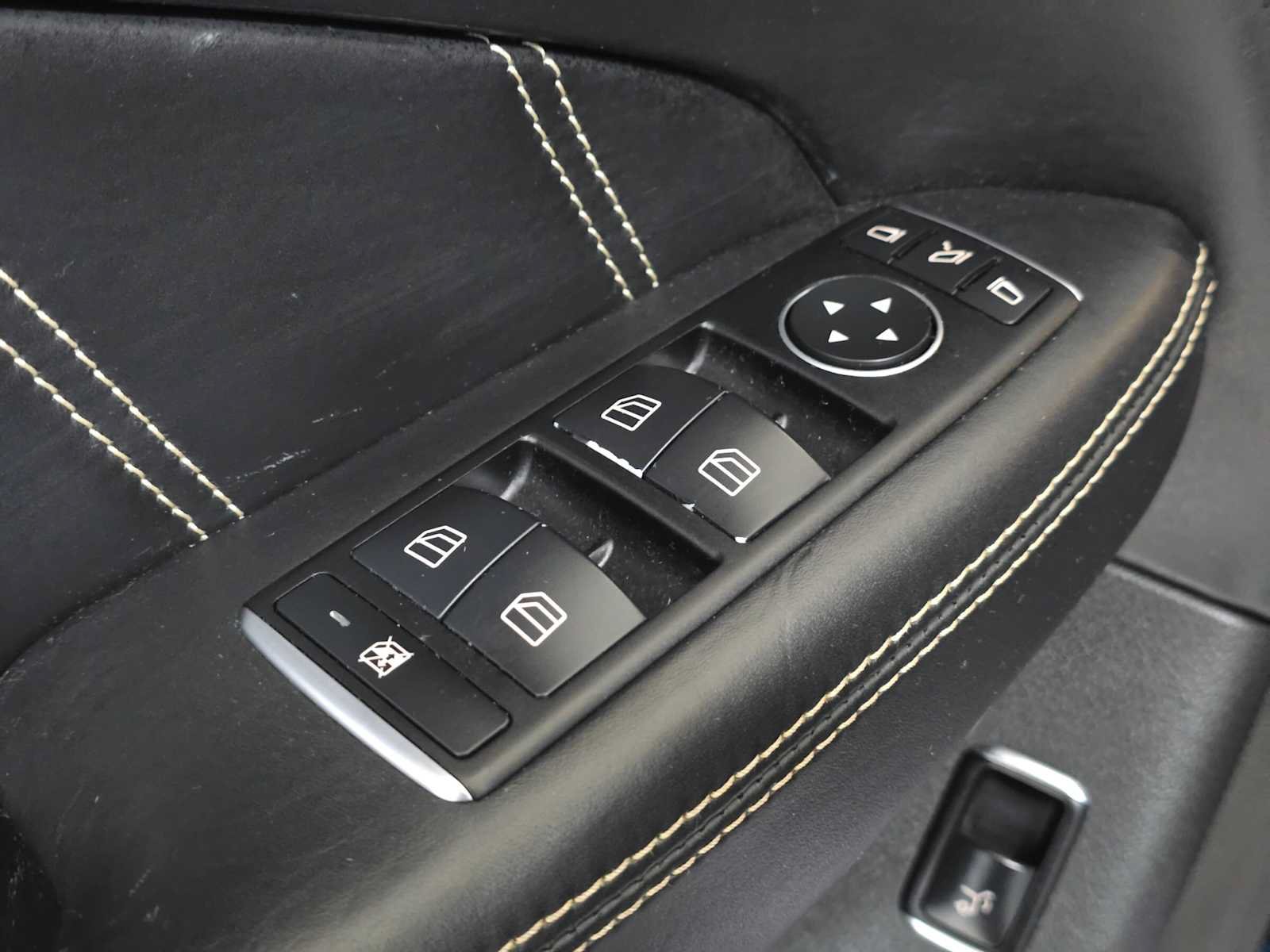 Used 2018 Mercedes-Benz GLE 63 AMG 4MATIC image 22