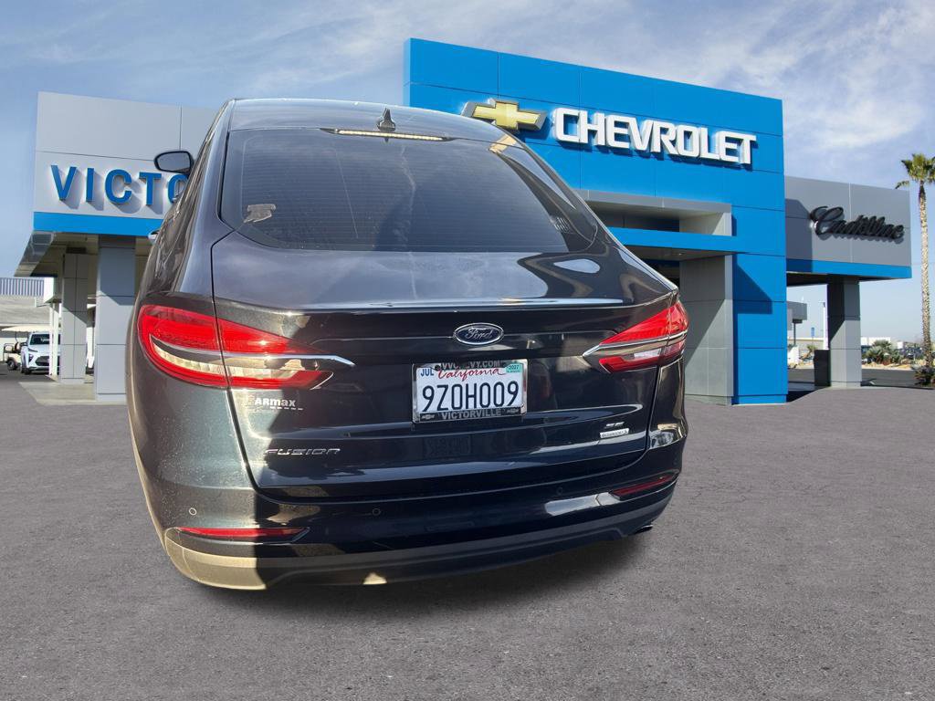 Used 2020 Ford Fusion SE FWD image 5
