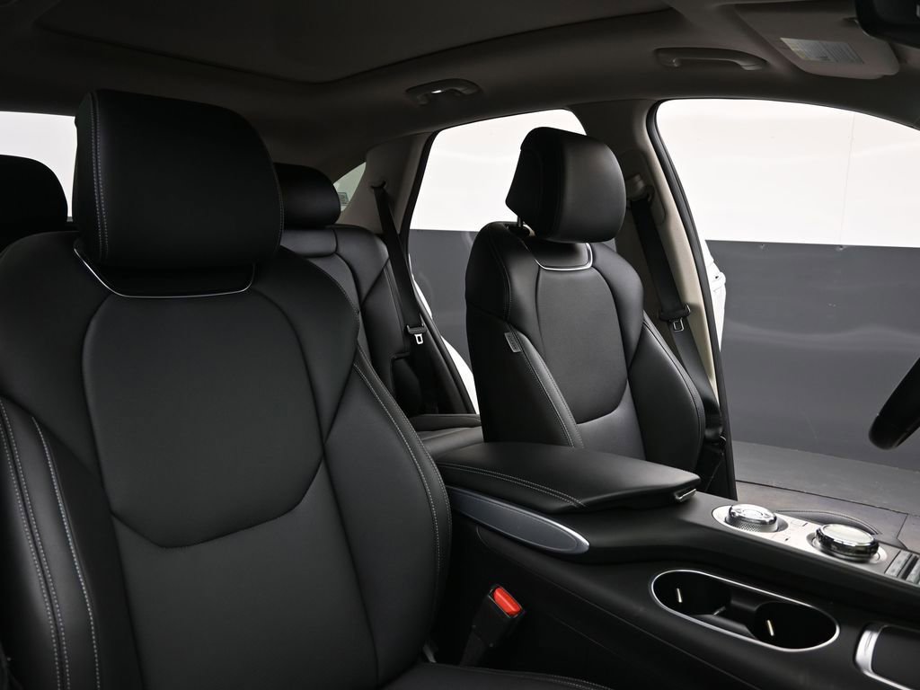 Used 2023 Genesis GV70 2.5T w/ Select Package image 13