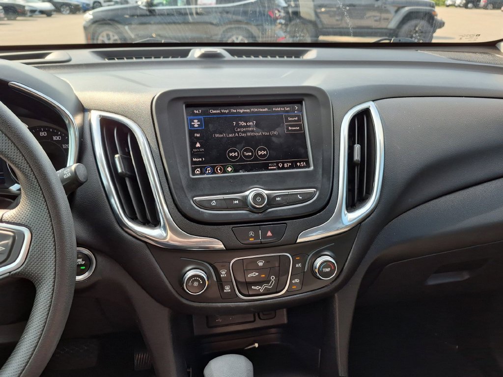 Used 2023 Chevrolet Equinox LT FWD image 22