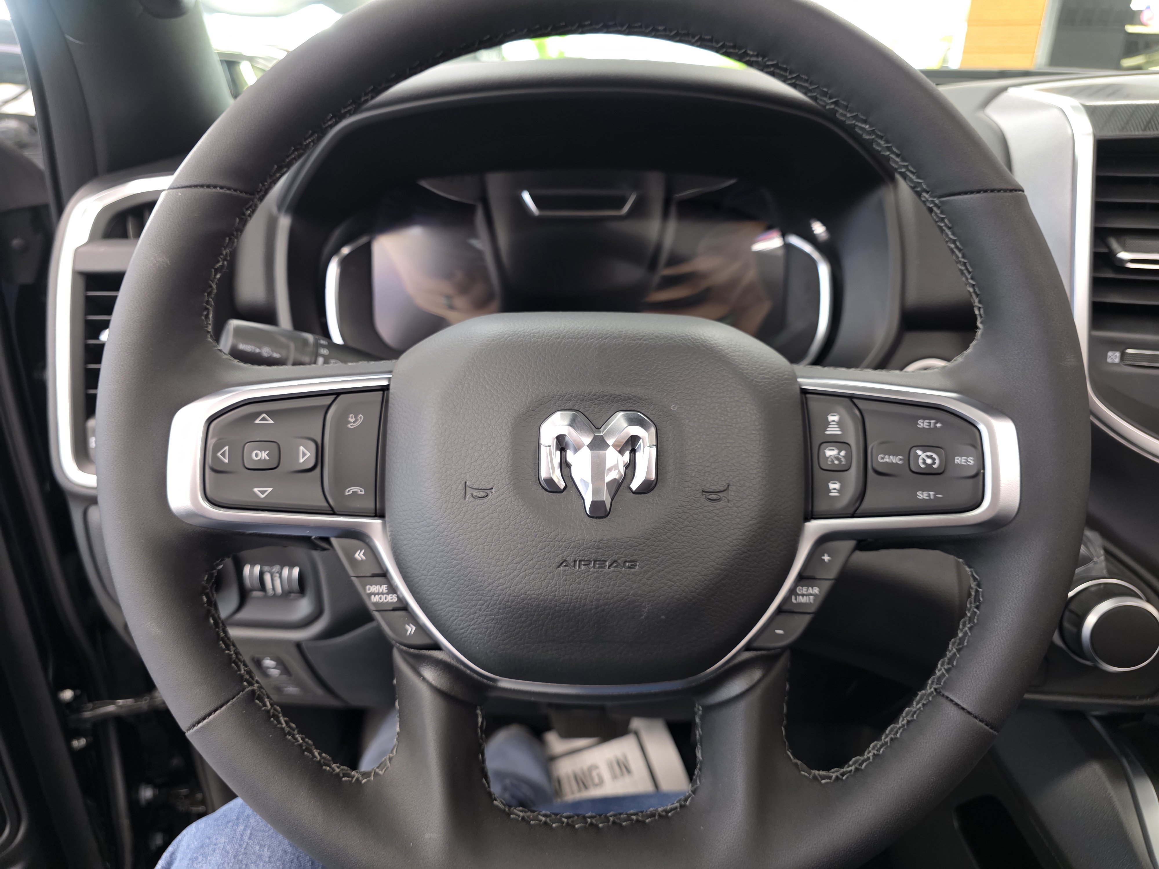 New 2026 RAM 1500 Big Horn AWD/4WD image 13