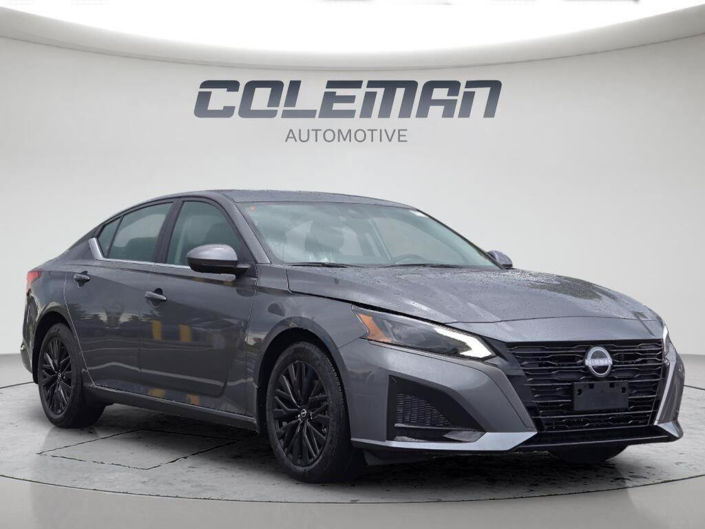 New 2026 Nissan Altima 2.5 SV w/ SV Special Edition Package FWD image 3